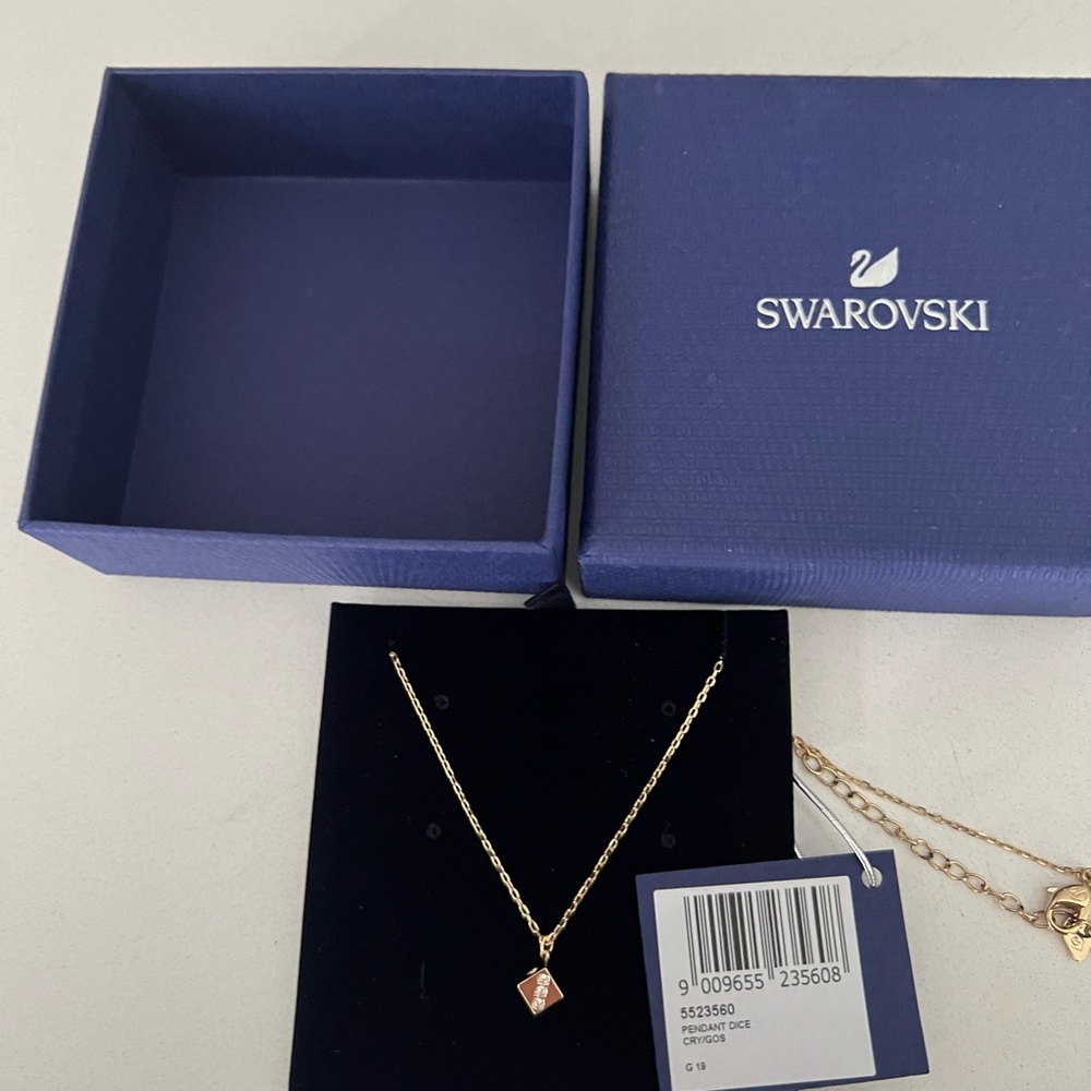 Swarovski Gold Plated Crystal Tarot Magic Dice Necklace NWT - Picture 4 of 5